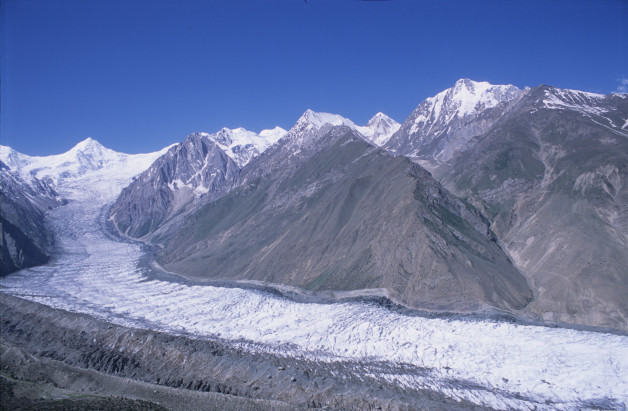 Glaciers on Rush Phari Trek