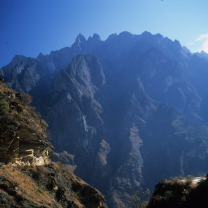 Tiger Leaping Gorge Hike Trail