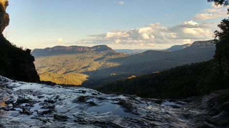 Mountain View From Katoomba Falls