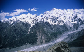 Rush Phari Glacier